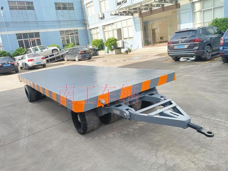 25吨重型牵引完美体育「中国」官方网站