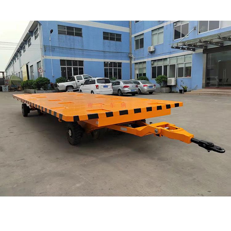 8.2T中型完美体育「中国」官方网站全挂车