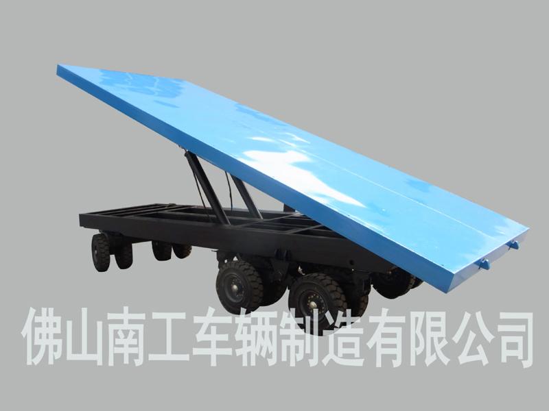 25吨重型自卸完美体育「中国」官方网站 自卸工具拖车