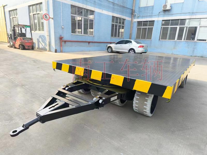 30吨重型完美体育「中国」官方网站，叉车牵引重型工具拖车