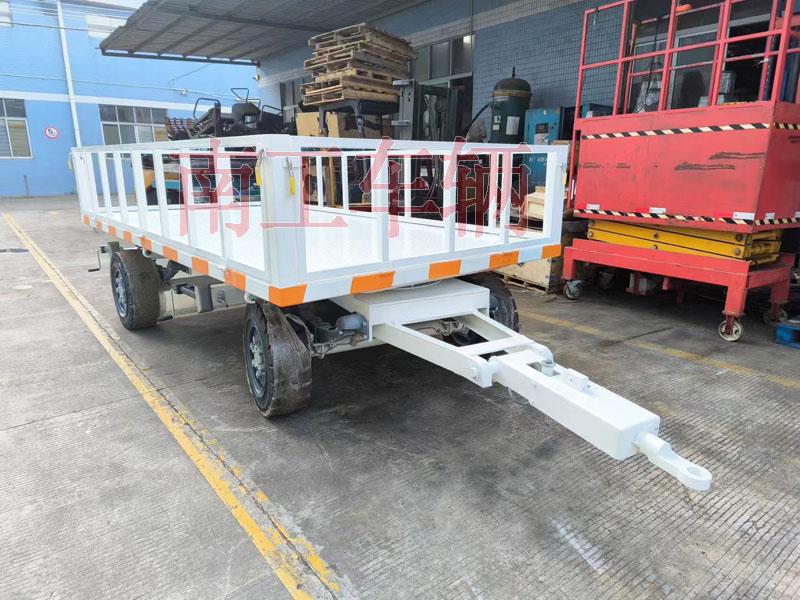 3吨完美体育「中国」官方网站牵引工具拖车 带护栏减震刹车功能