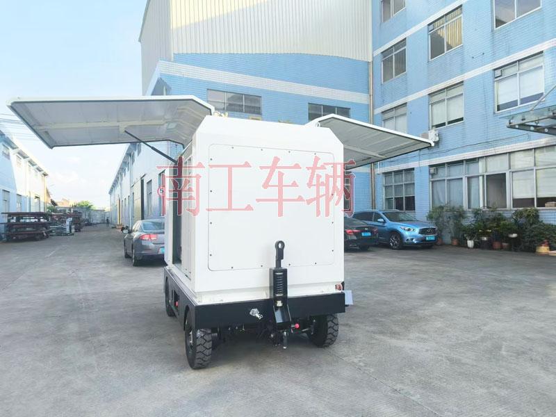 2吨电动完美体育「中国」官方网站 飞翼箱式电动工具拖车