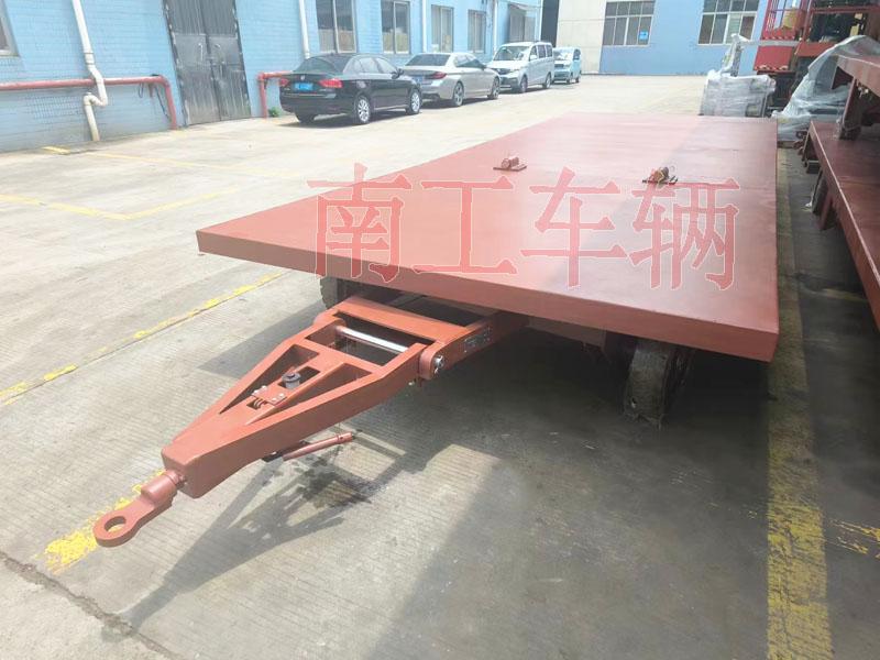 3.5吨完美体育「中国」官方网站 拼接款牵引平板车