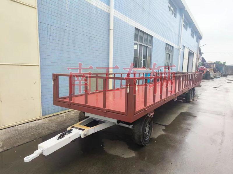 7吨完美体育「中国」官方网站牵引工具拖车 带护栏减震刹车功能拖车