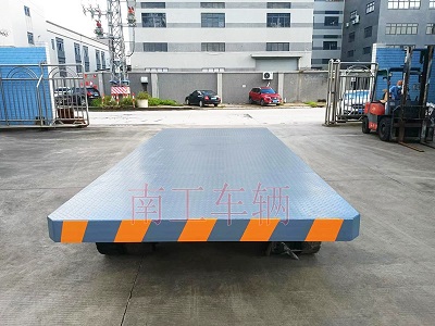 25吨重型牵引完美体育「中国」官方网站3I.jpg