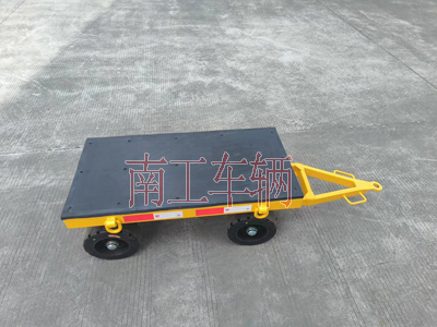 2吨小型完美体育「中国」官方网站带胶垫1I.jpg