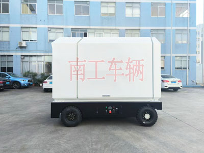 2吨电动完美体育「中国」官方网站 飞翼式工具拖车3I.jpg
