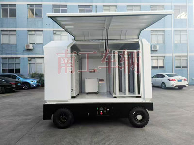 2吨电动完美体育「中国」官方网站 飞翼式工具拖车4I.jpg