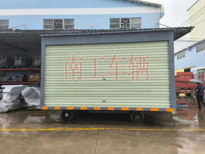 10吨箱式完美体育「中国」官方网站两侧带卷帘门3I.jpg