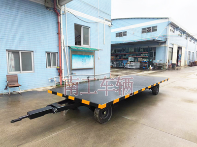 6吨牵引完美体育「中国」官方网站 工业全挂拖车1I.jpg