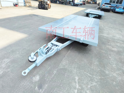 船体艏段运输完美体育「中国」官方网站I.jpg