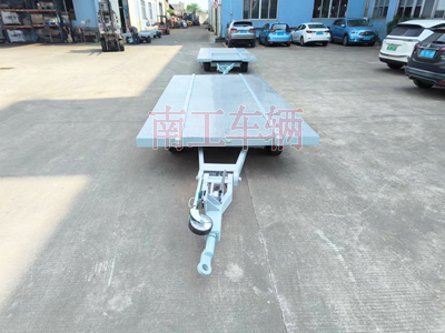 船体艏段运输完美体育「中国」官方网站4I.jpg