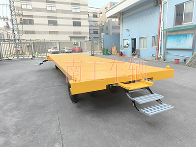 10吨完美体育「中国」官方网站带液压支腿铝全金伸缩梯工具车1I.jpg